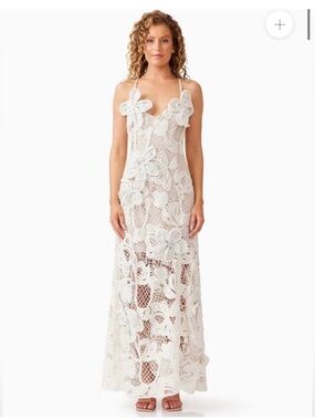 elliatt kyra white 3d floral crochet diamante detail maxi dress size XS NEW